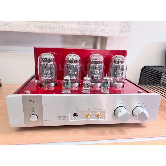 TRi TRV-88SE integrated amplifier 