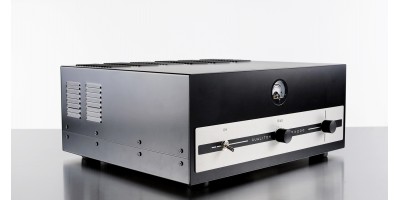 Audio Hungary Qualiton APR 204 & APX 200 pre/power amplifiers